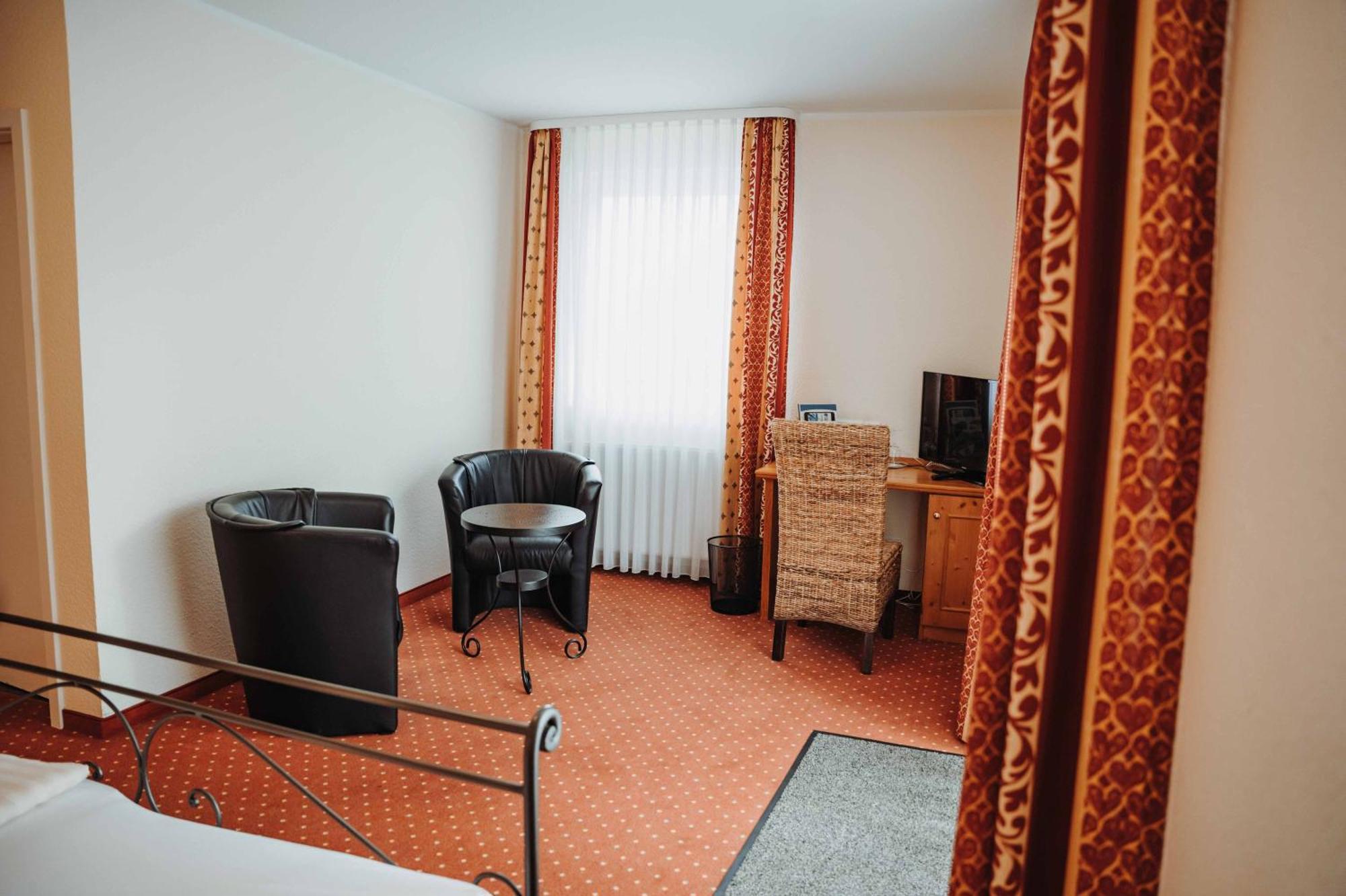 Hotel Am Wallgraben ブリーロン 部屋 写真