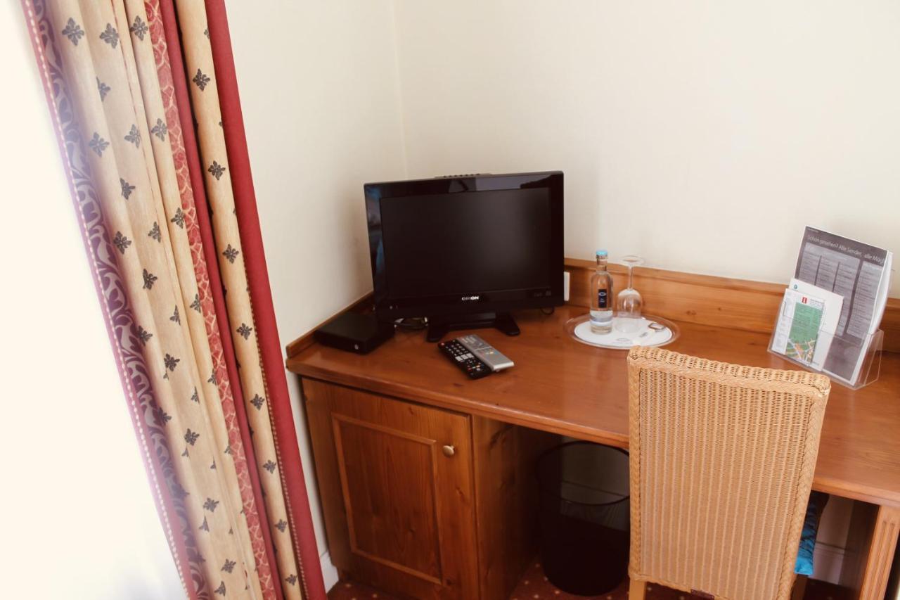 Hotel Am Wallgraben ブリーロン 部屋 写真