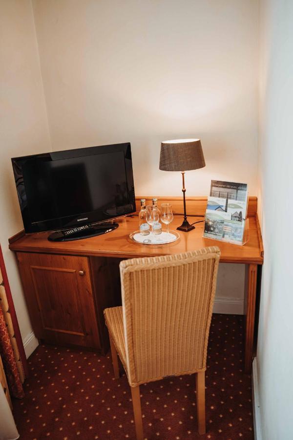 Hotel Am Wallgraben ブリーロン エクステリア 写真