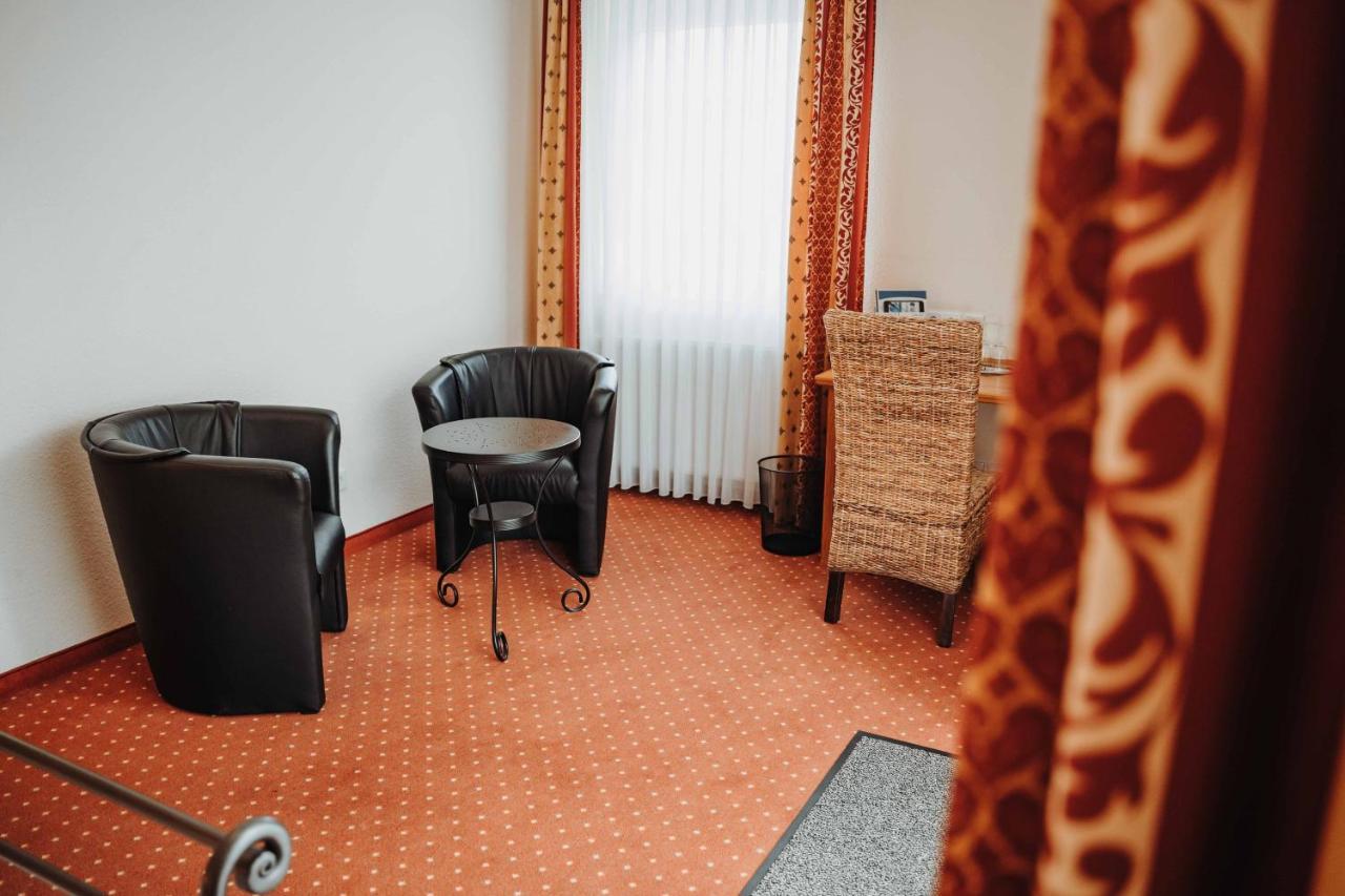 Hotel Am Wallgraben ブリーロン 部屋 写真